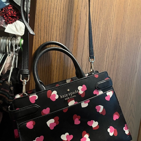 kate spade Handbags - Super Cute Kate Spade ♠️ heart bag